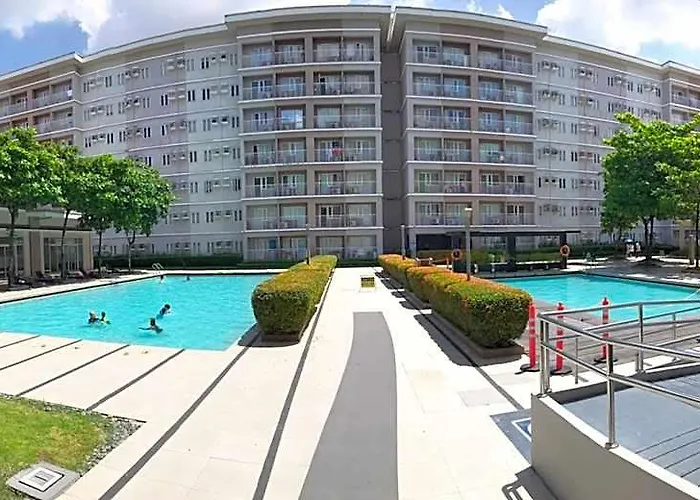 Hotel Trees Residences La Manila