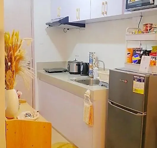 Trees Residences La 4* Manila